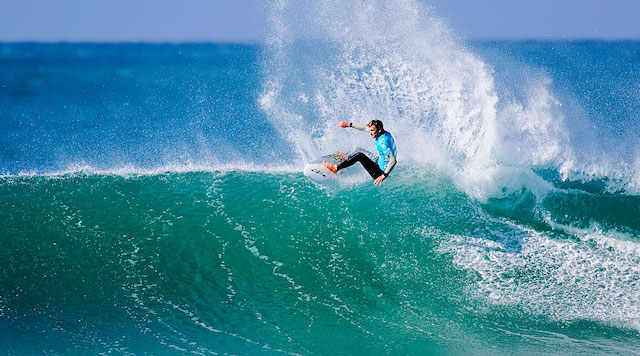 MANIOBRAS DEL SURF: FLOATER