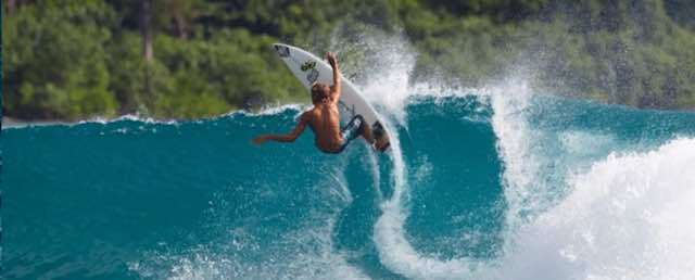 MANIOBRAS DEL SURF: REENTRY MANIOBRAS DEL SURF: REENTRY